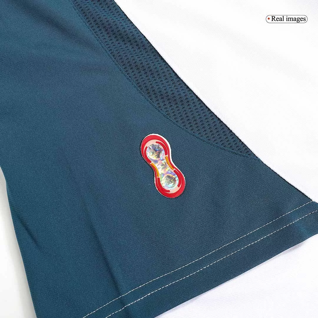 Retro Liverpool Third Jersey 2006/07