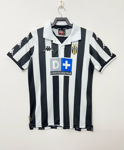 Retro Juventus Home Jersey 1999/20