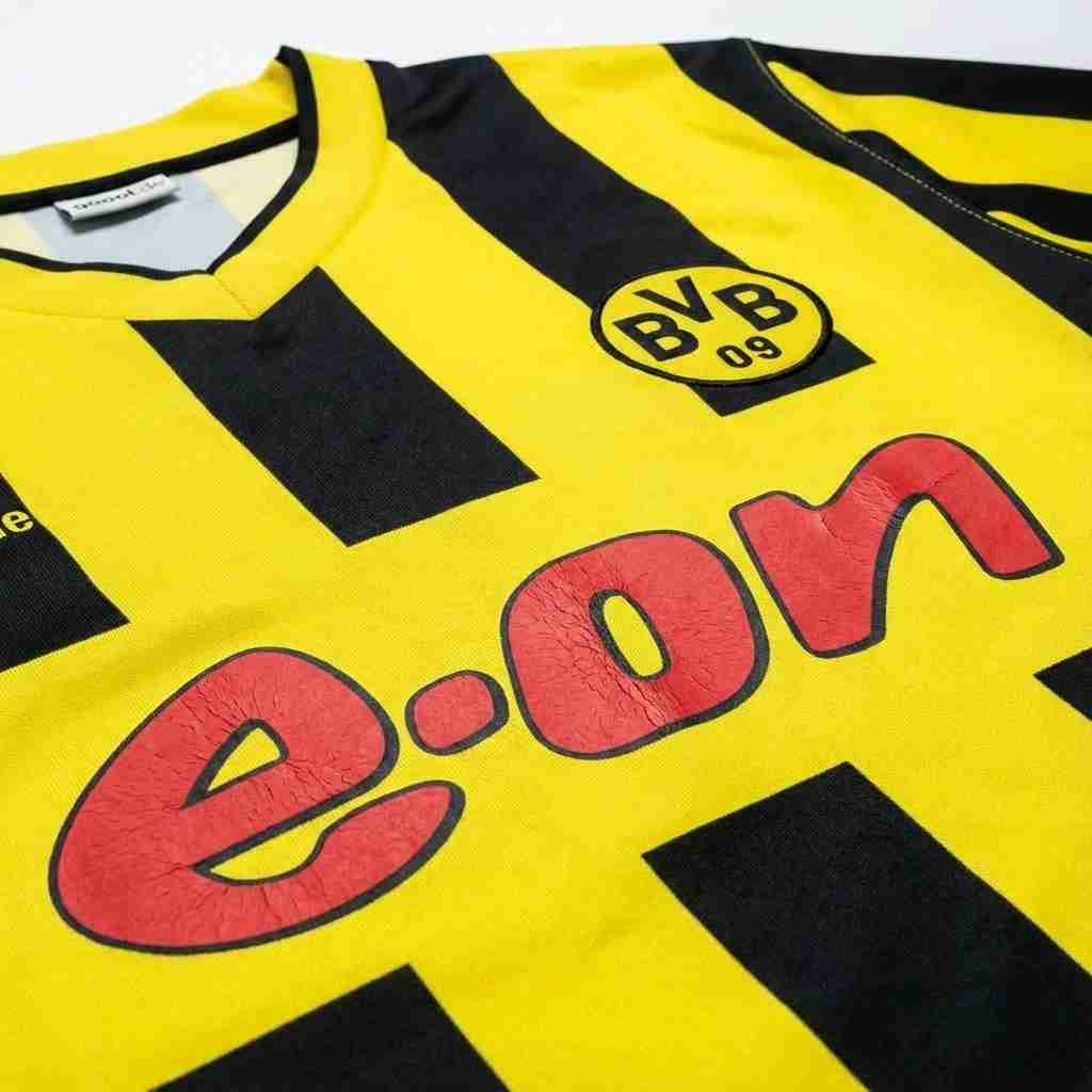 Retro Borussia Dortmund Home Jersey 2000/01