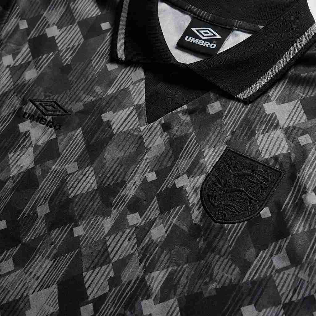 Retro England 1990 Black Jersey