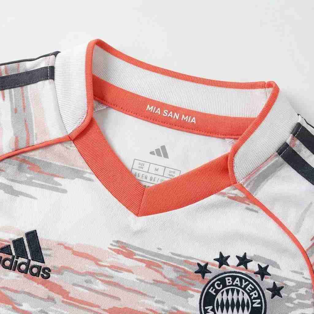Bayern Munich Kids Away Kit 2025/26