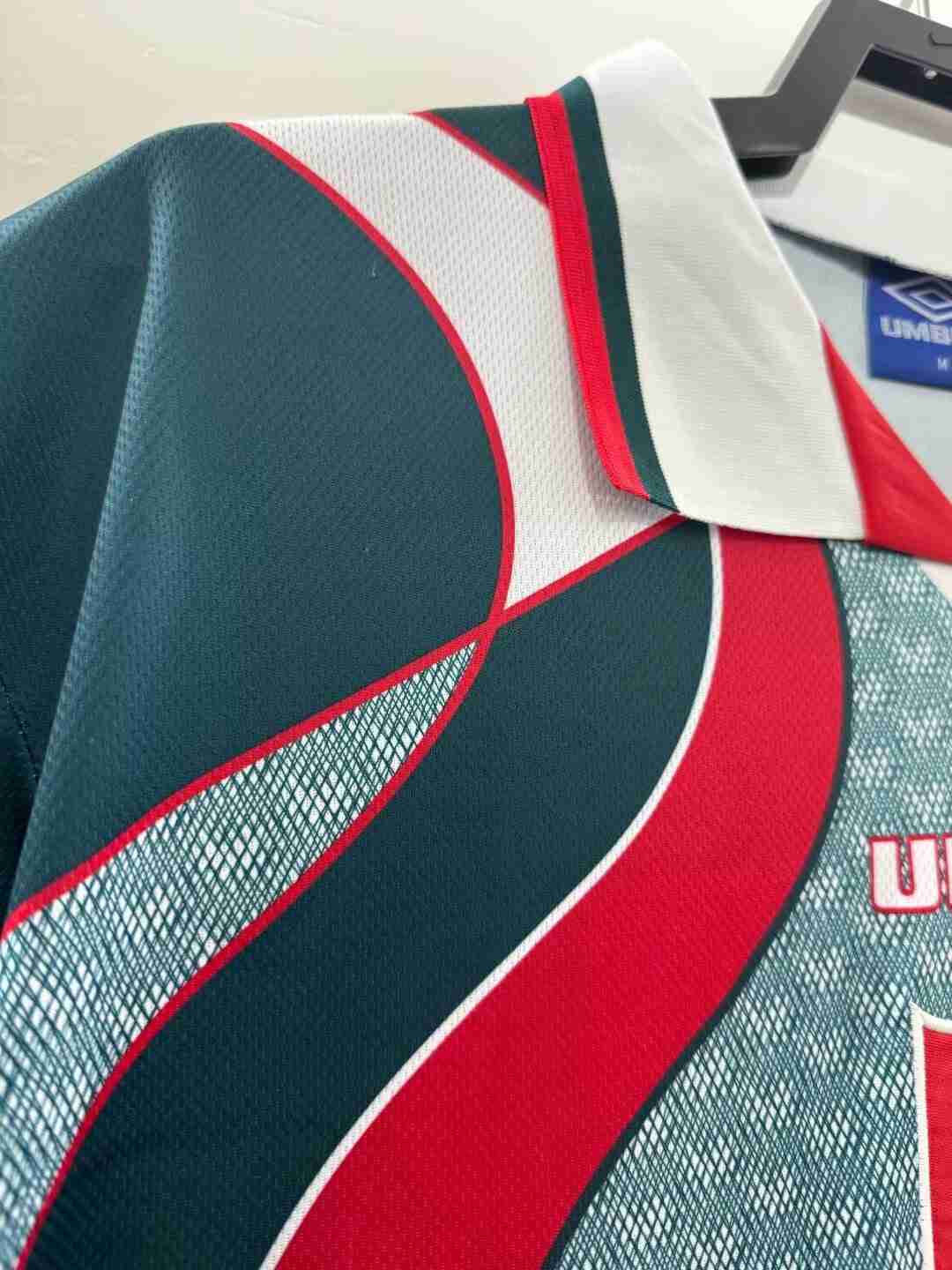 Retro Wales Away Jersey 1994/95