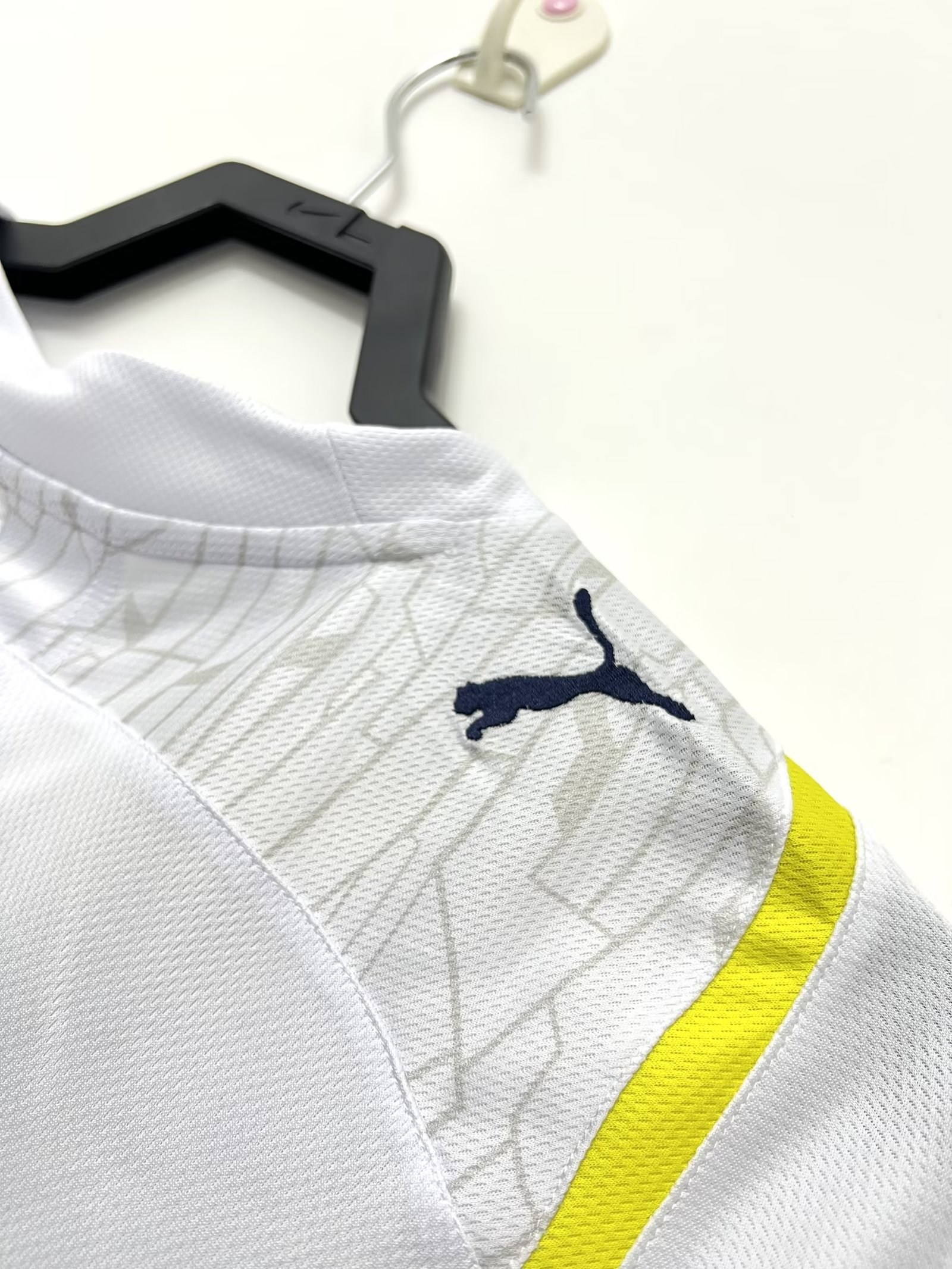 Retro Tottenham Hotspur Home Jersey 2009/10