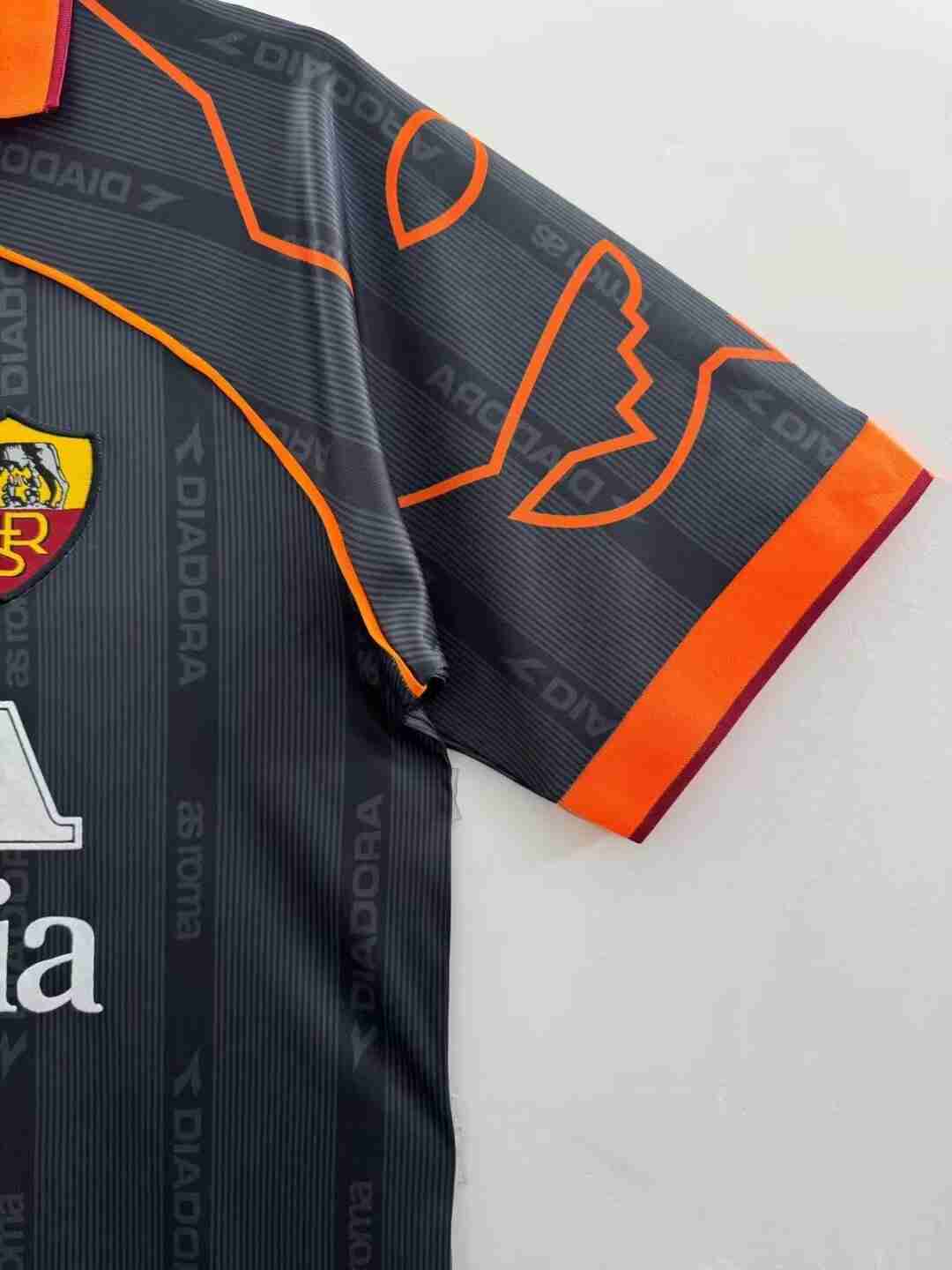 Retro AS Roma Home Jersey 1999/00