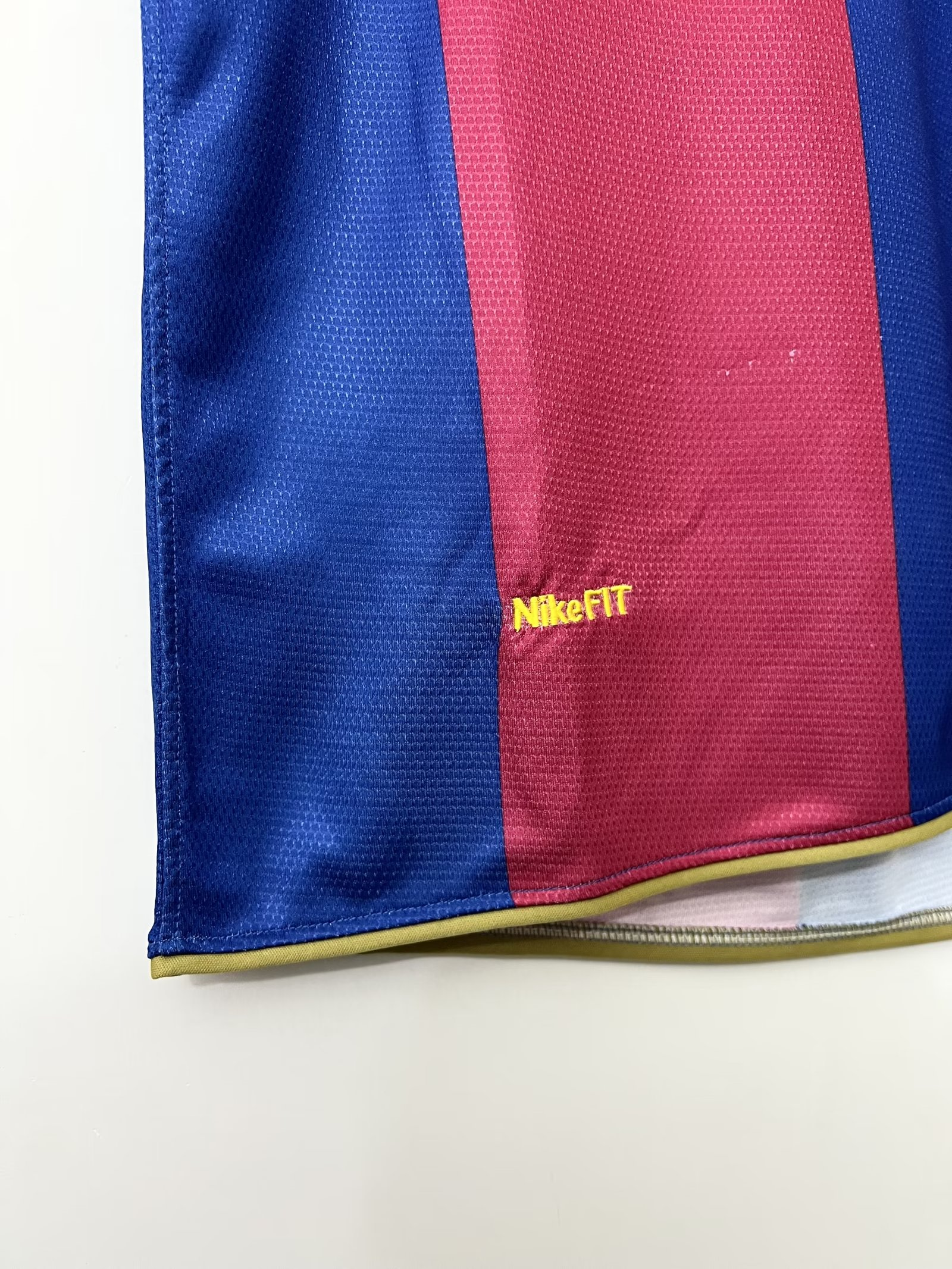 Retro Barcelona Home Jersey 2007/08