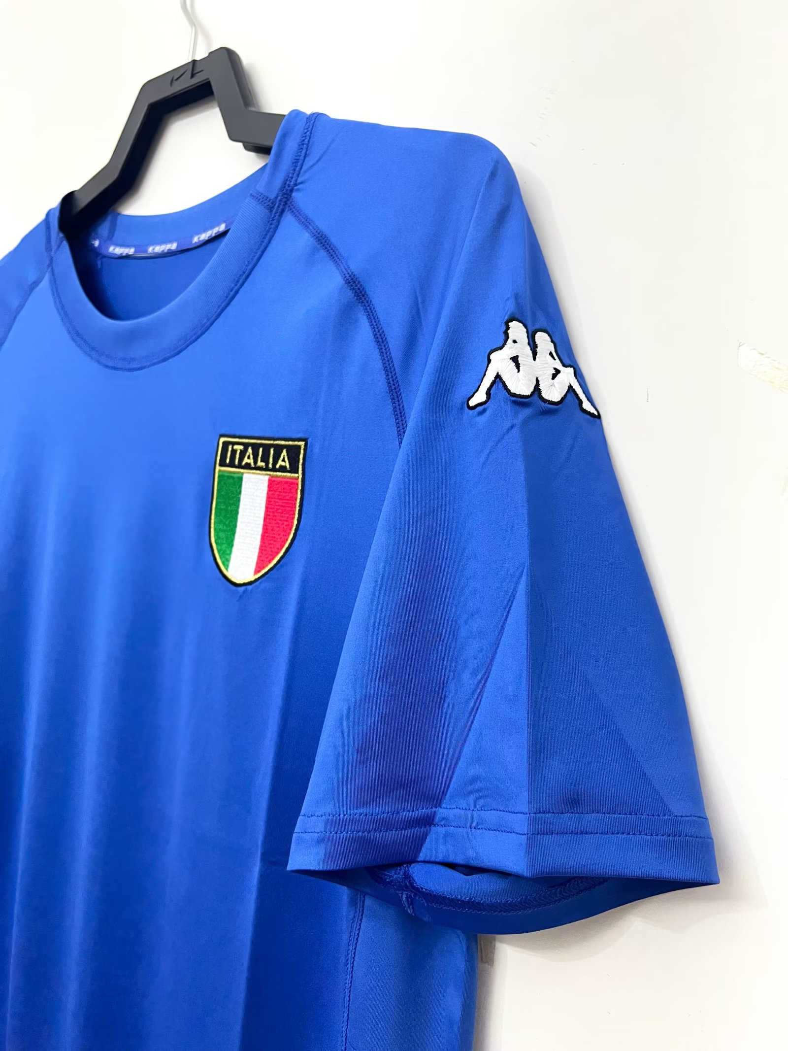 Retro 2000 Italy Home Jersey