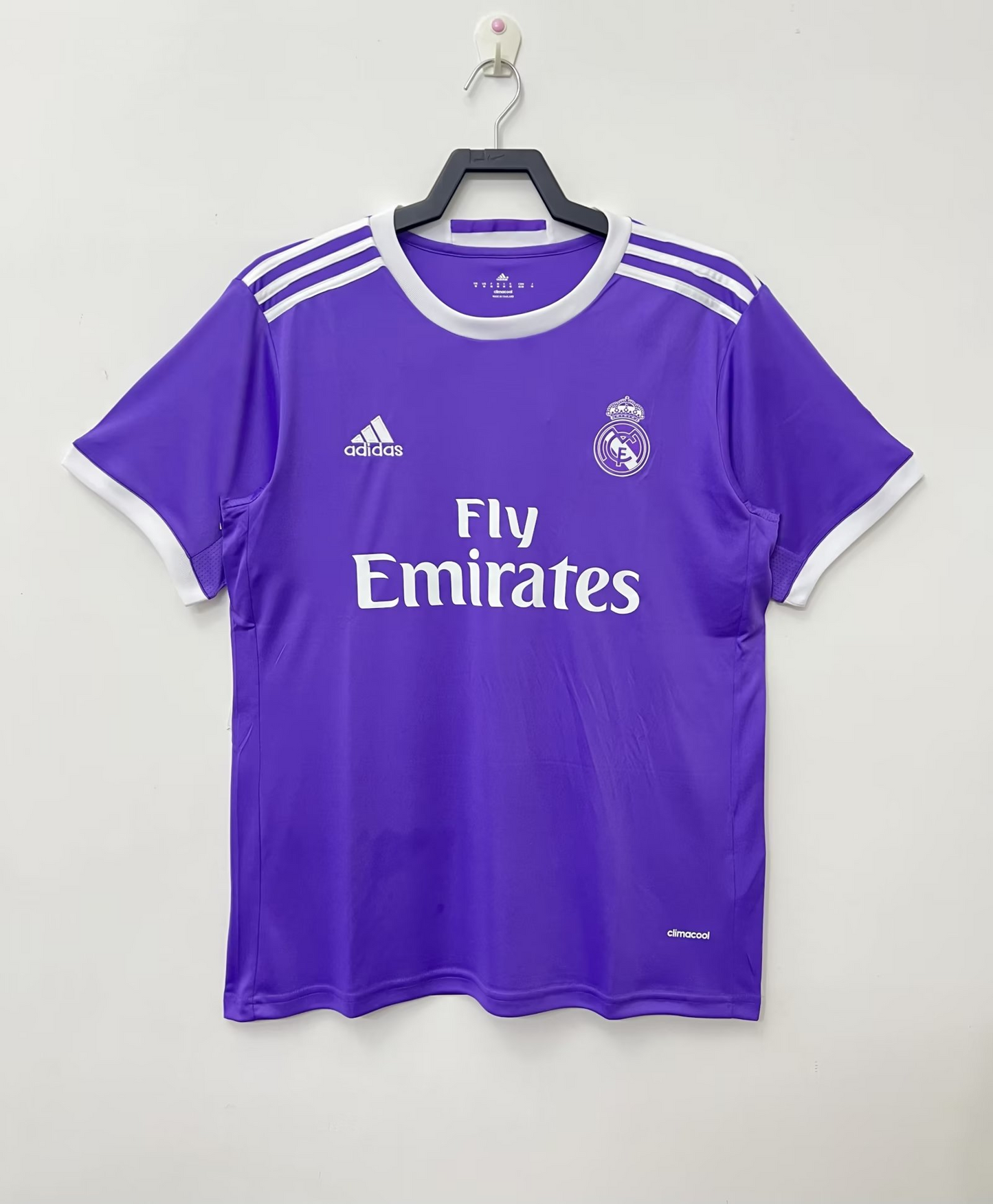 Retro Real Madrid Away Jersey 2016/17