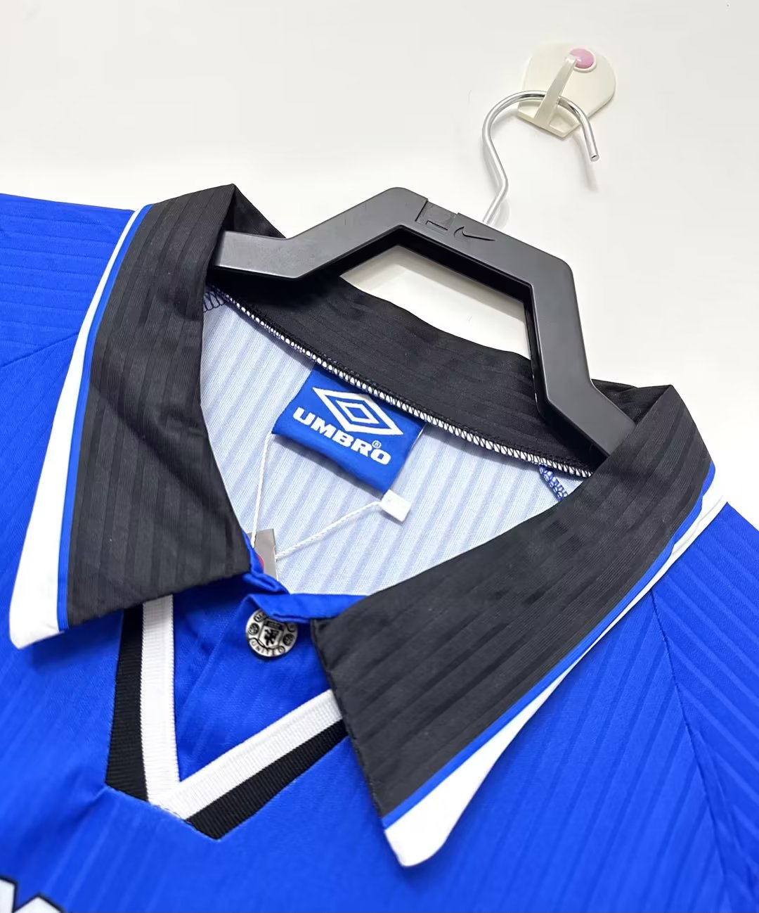 Retro Manchester United 1996-98 Away Jersey