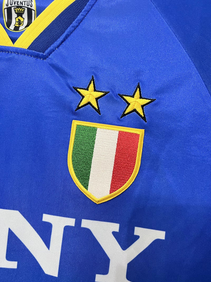 Retro Juventus Away Jersey 1995/96