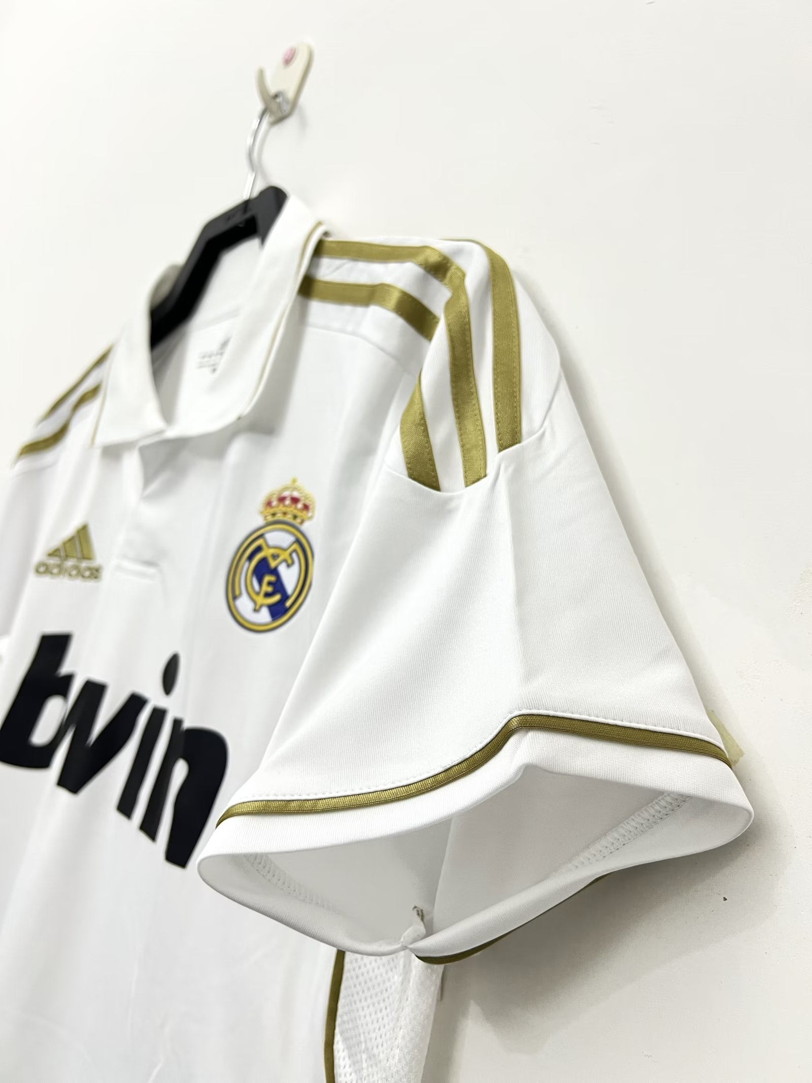 Retro Real Madrid Home Jersey 2011/12