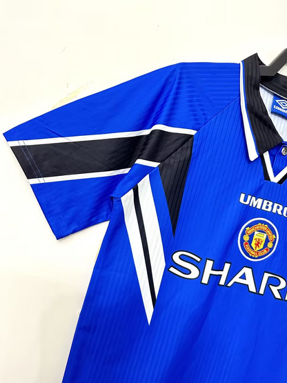 Retro Manchester United 1996-98 Away Jersey