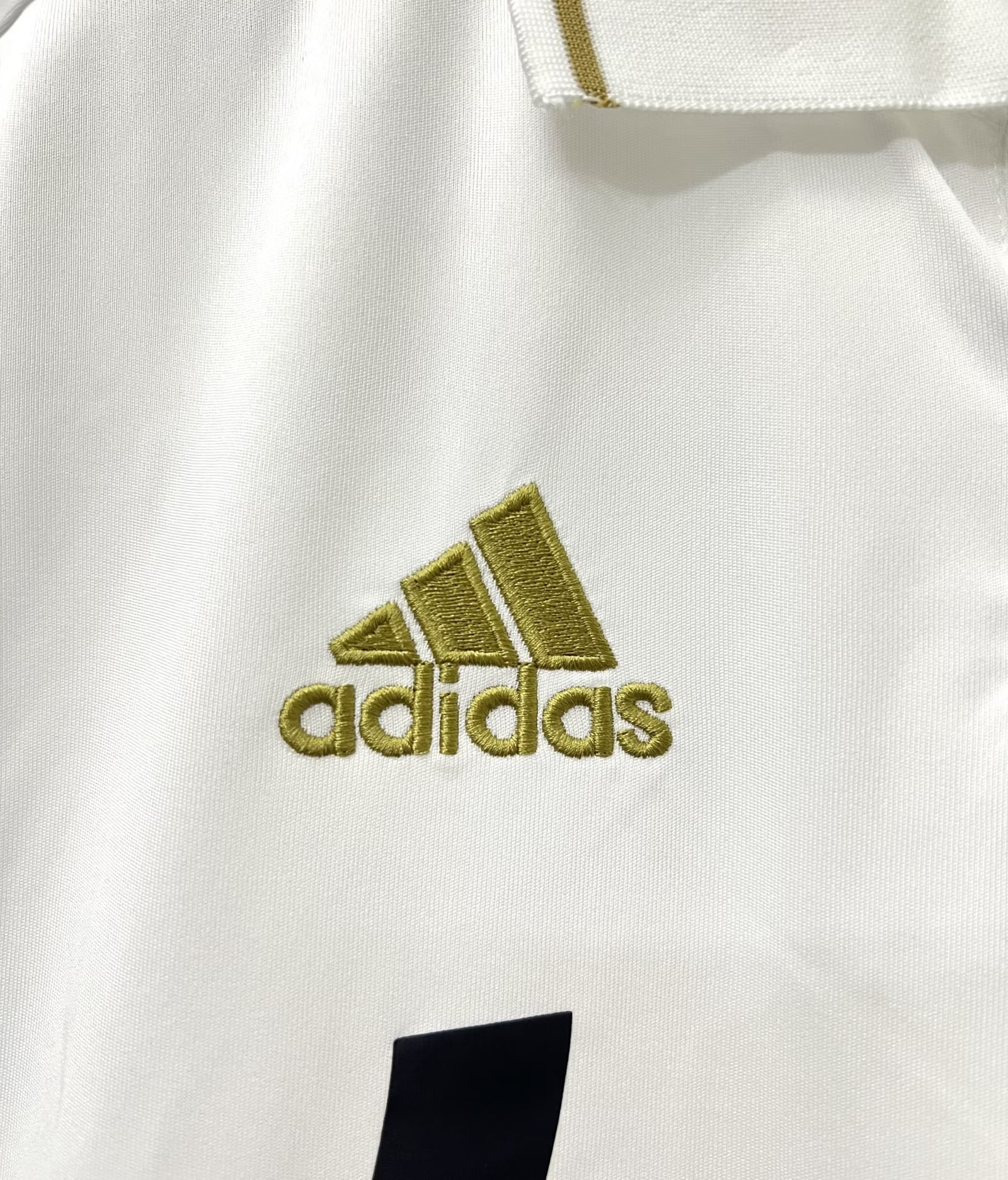 Retro Real Madrid Home Jersey 2011/12