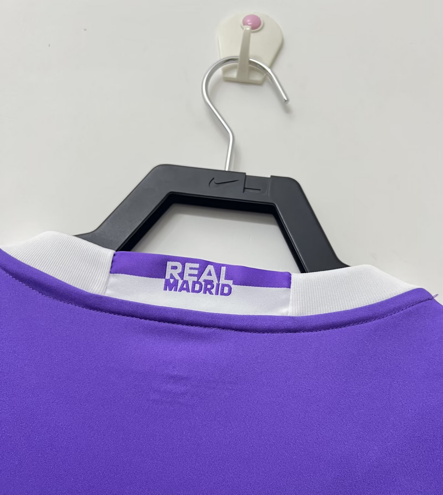 Retro Real Madrid Long Sleeve Away Jersey 2016/17