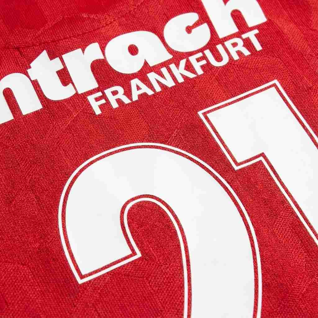 Retro Eintracht Frankfurt Home Jersey 2000/01 - Jerseydex