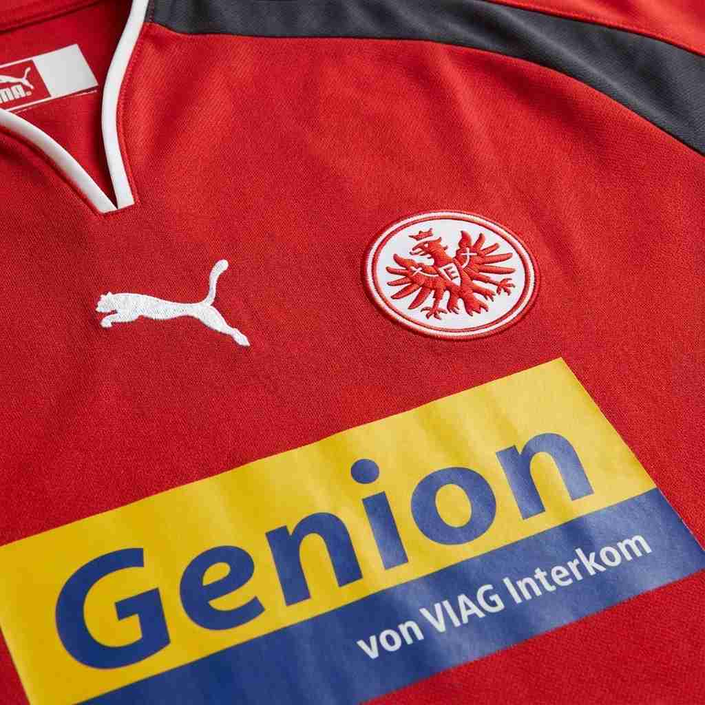 Retro Eintracht Frankfurt Home Jersey 2000/01 - Jerseydex